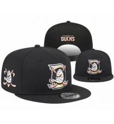 NHL Snapback Cap 26H B158 NHL Snapback Cap 26H B158